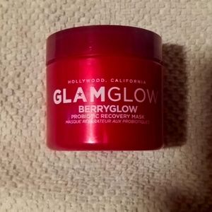 Glam glow probiotic recover mask